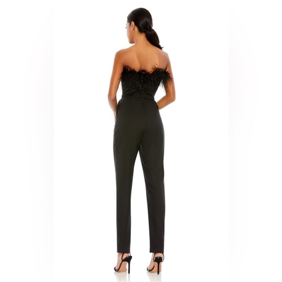NWT MAC DUGGAL STRAPLESS JUMPSUIT WITH FEATHER TRIM - Picture 2 of 4